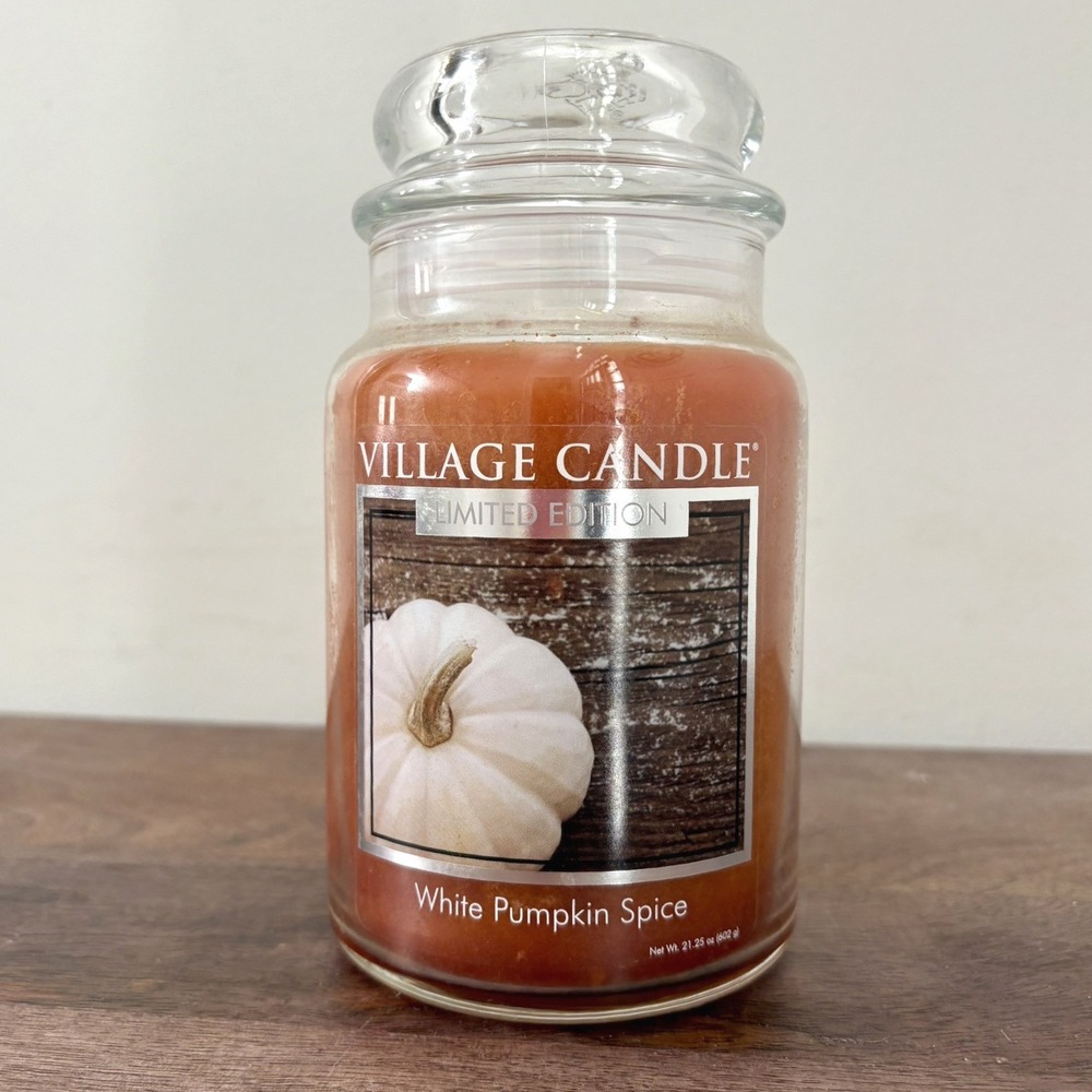 Village Candle White Pumpkin Pie Spice Limited Edition Large 26Oz Jar 2 Wick New